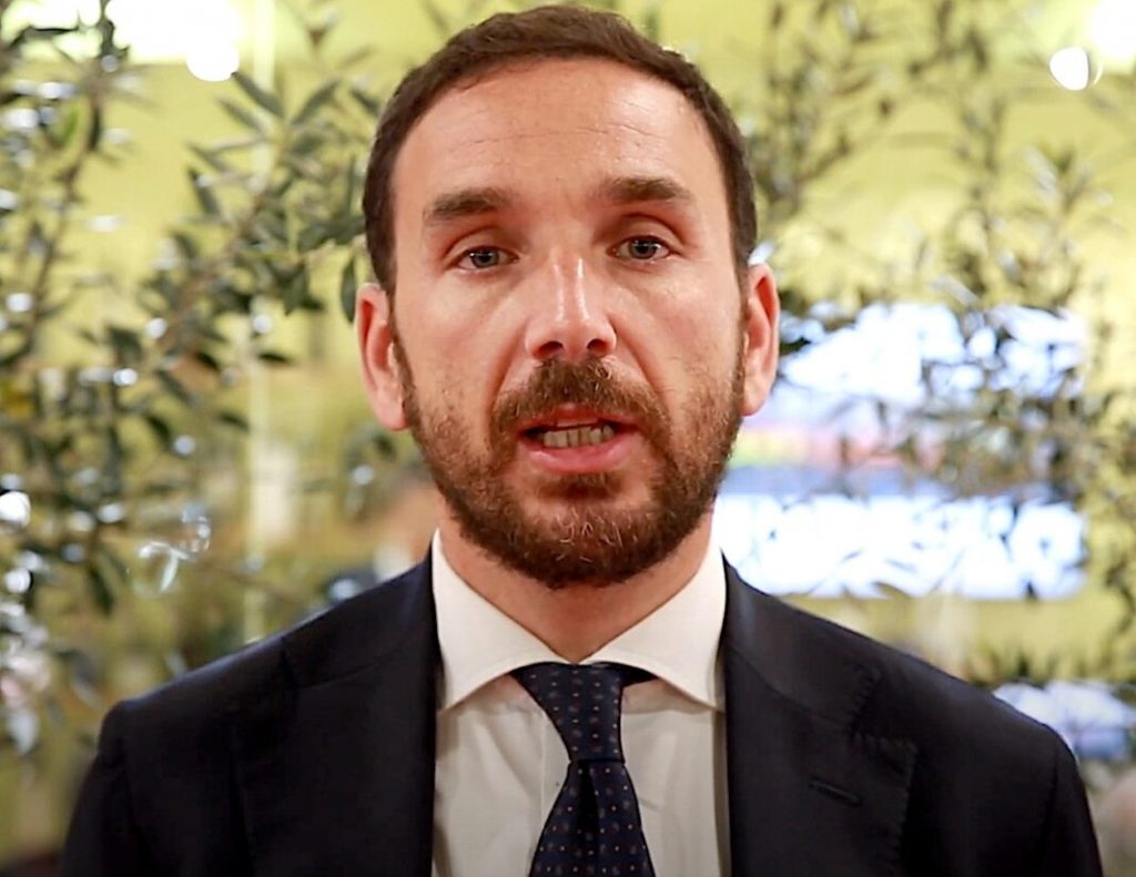 Olive groves under one million hectares. Granieri 